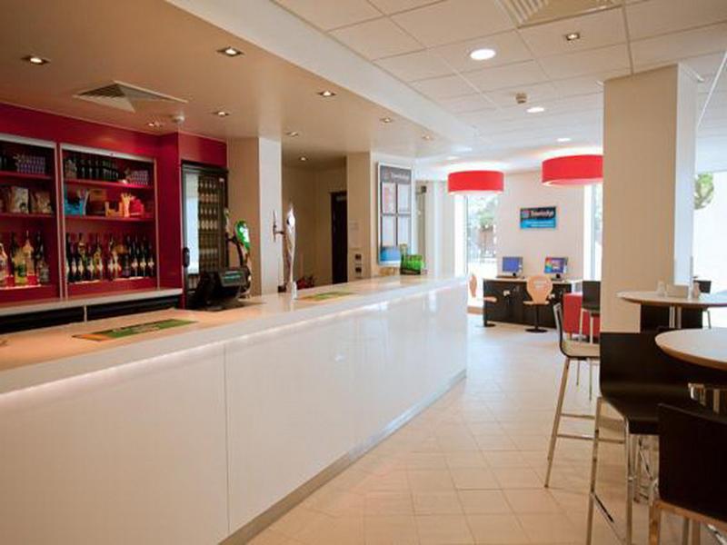 Travelodge London Central Waterloo Экстерьер фото