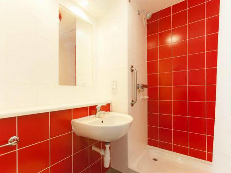 Travelodge London Central Waterloo Экстерьер фото